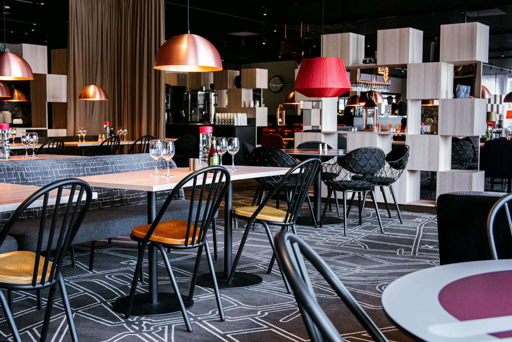 Photo by: Jimmy Eriksson AB, Tomtebogatan 30, 113 38 Stockholm, 0703 73 44 29, info@jimmyeriksson.se Scandic Vasteras, restaurant